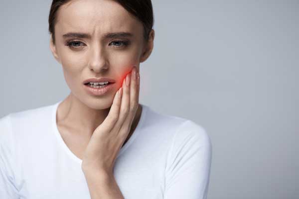 Viêm tủy răng và nguy cơ mất răng